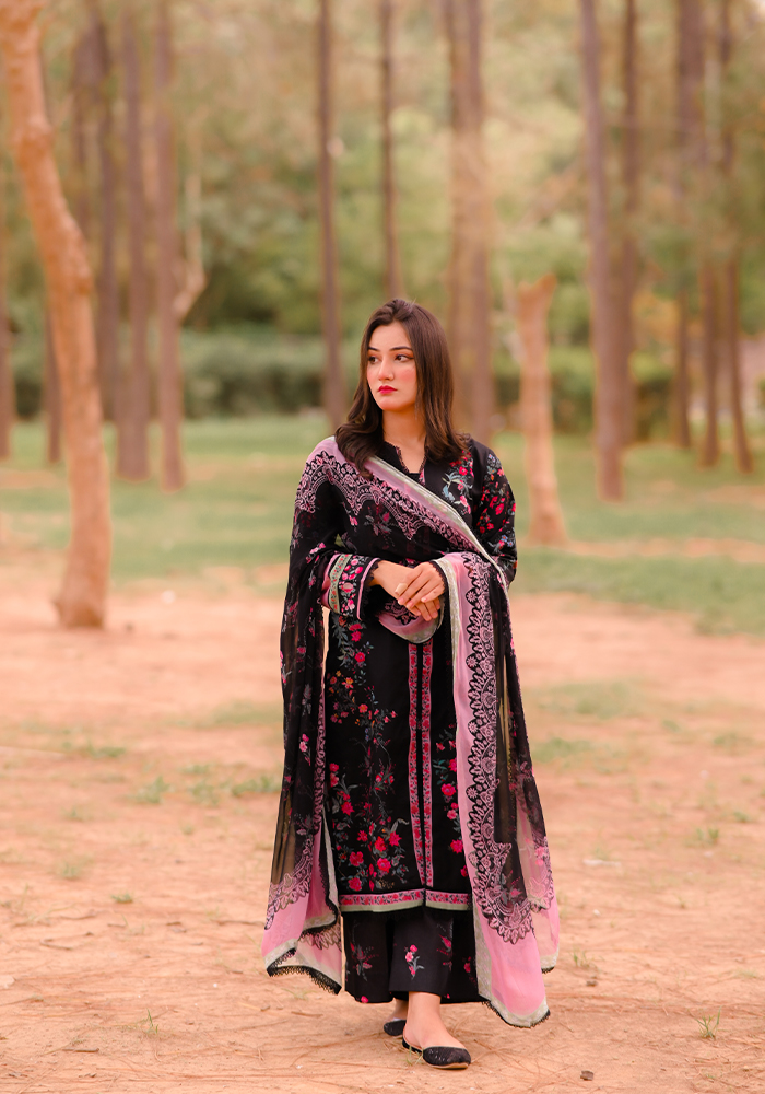 Unstitched 3 Pcs Printed - Black and Pink